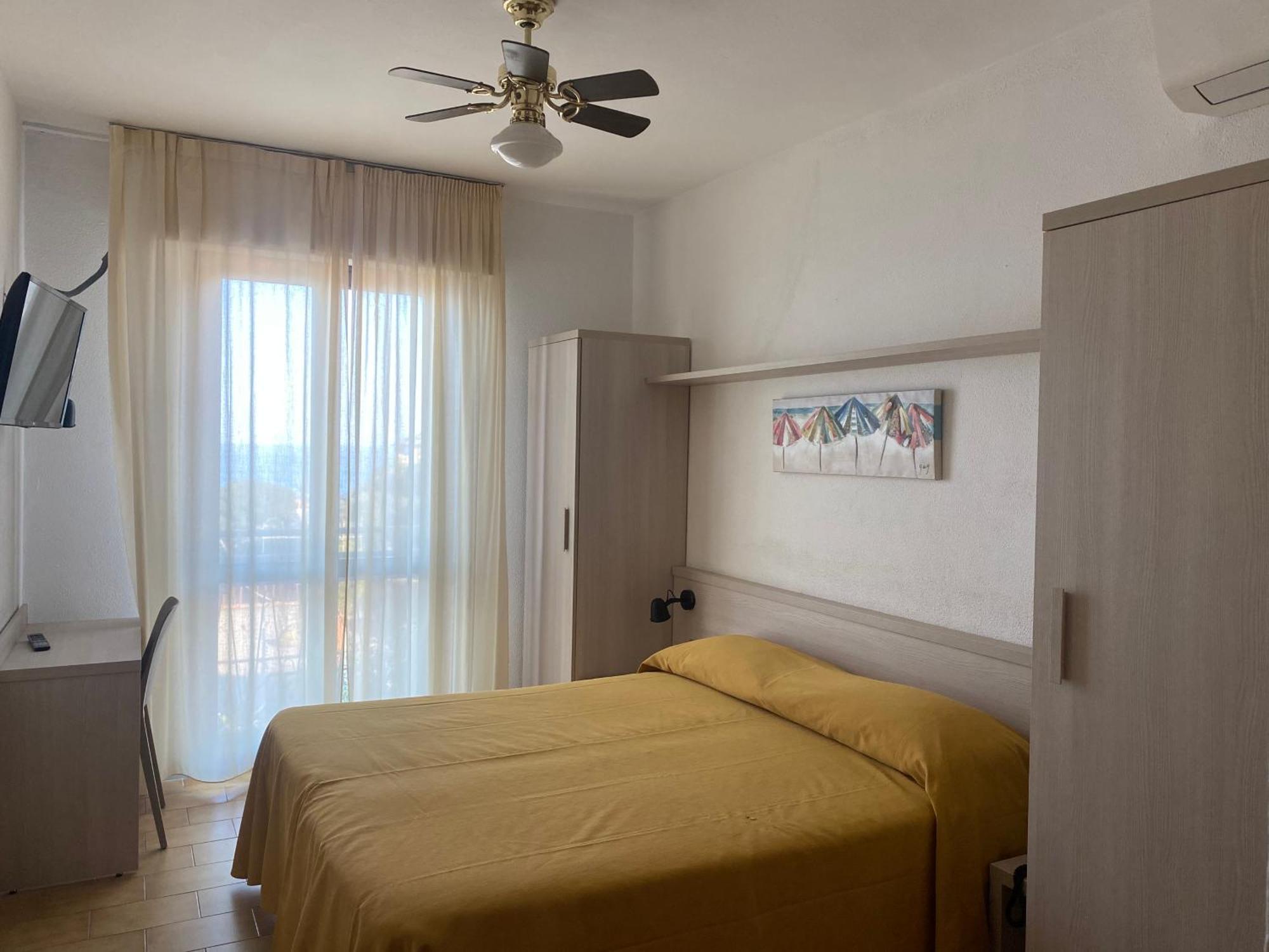 Ulivo Hotel Diano Marina Ngoại thất bức ảnh